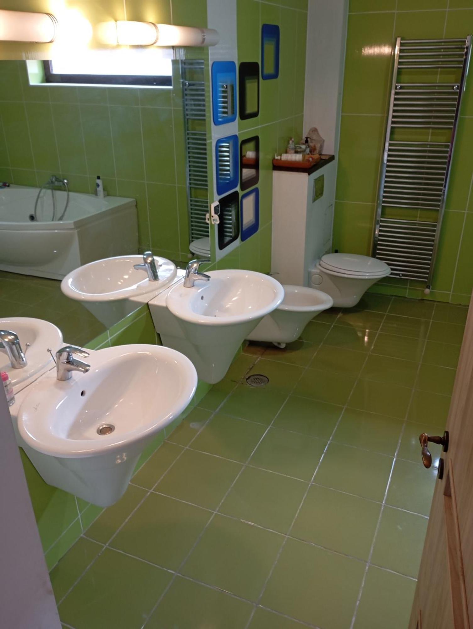 New Spacious Villa! 부쿠레슈티 외부 사진